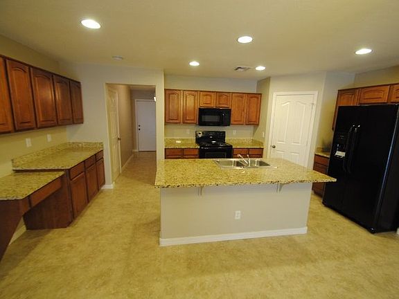 5th image of 1041 W Desert Mountain Dr