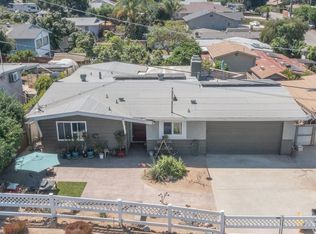 421 Hillcrest Ln, Fallbrook, CA 92028