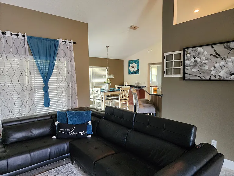 8529 SE 158th Pl — Photo 7