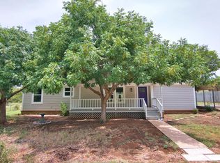 425 Post Hill St, Mason, TX 76856