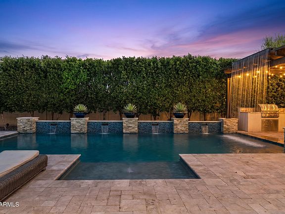 3rd image of 3939 E ENCANTO Street