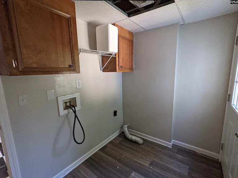 1071 Sandy Cir — Photo 4