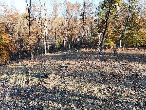 3rd image of 754 Chestnut Ridge Rd