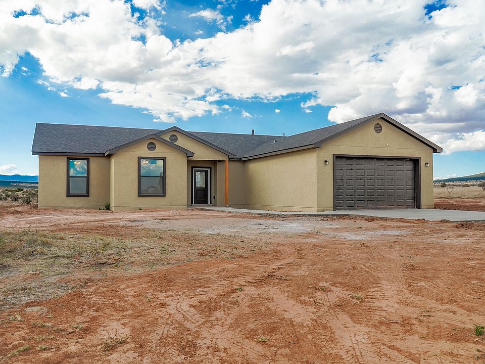1st image of 19 Northland Meadows Pl