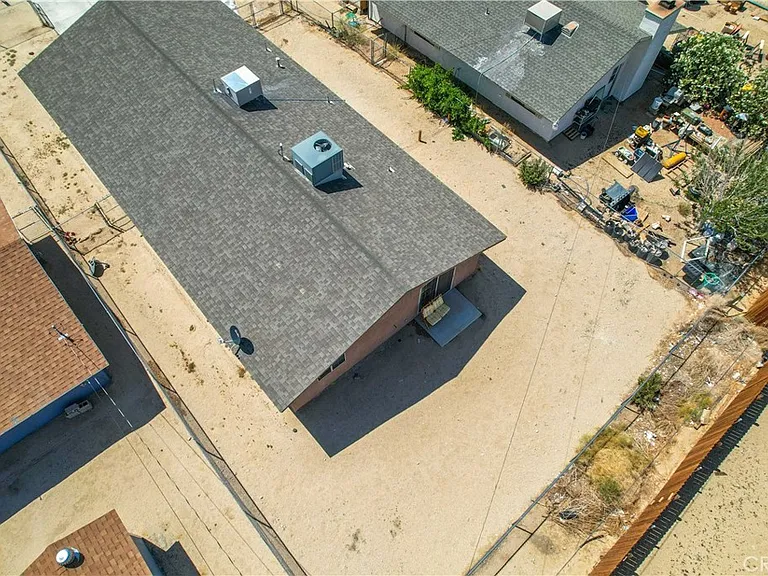6627 Smoketree Ave — Photo 33