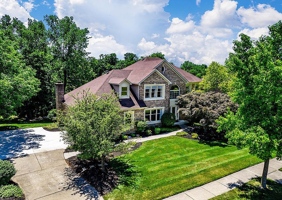 1st image of 121 Annandale Dr