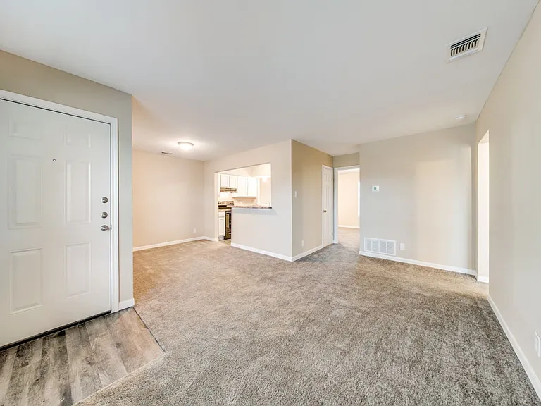 The Oaks Apartments At Medical Center — Photo 84