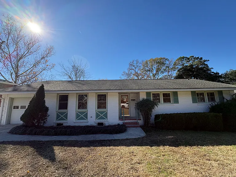 6011 Ridgecrest Ave — Photo 1