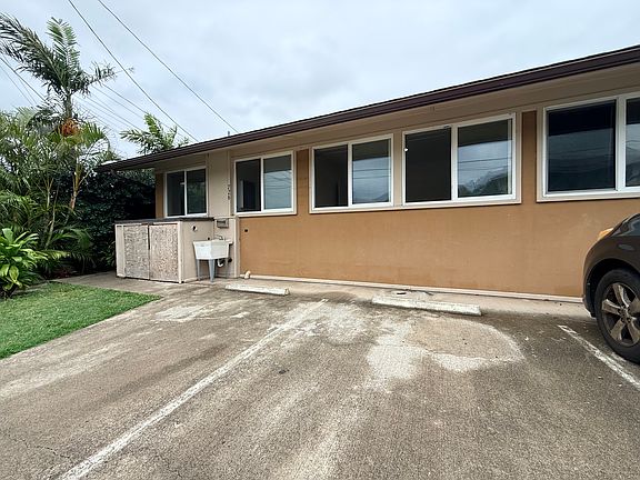 4th image of 726 Kihapai Pl #A