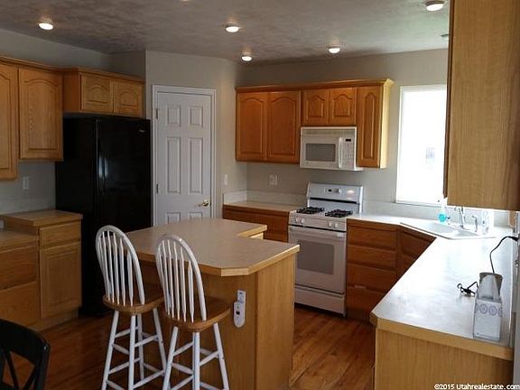 4th image of 8242 S Cobble Creek Dr