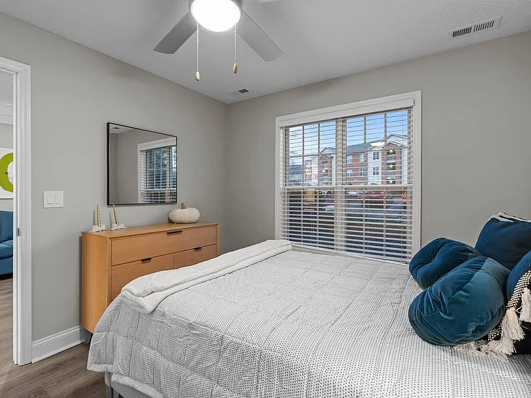 Indigo Apartments — Photo 30