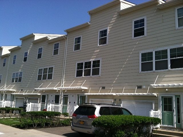 1st image of 7209 Catamaran Way