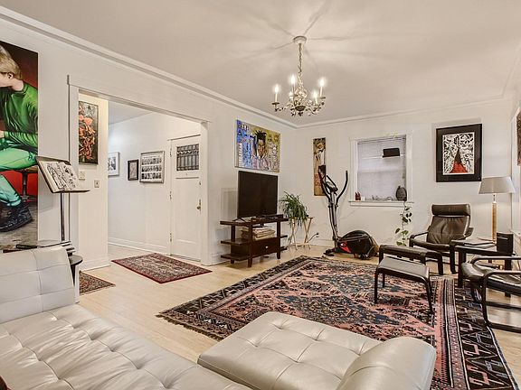 3rd image of 1436 W Jonquil Ter APT 3