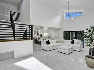 861 Mockingbird Ln, Plantation, FL 33324