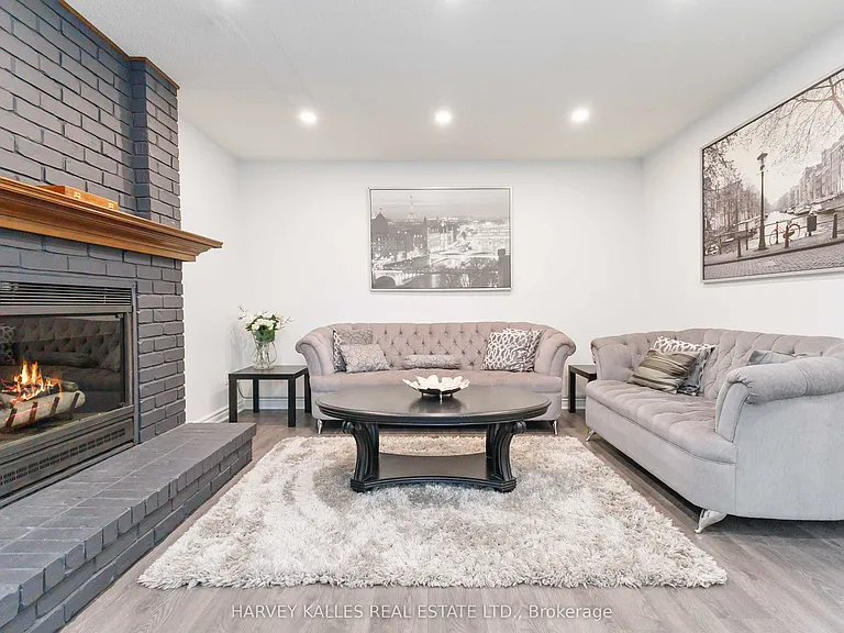 223 Sunnyside Dr — Photo 14