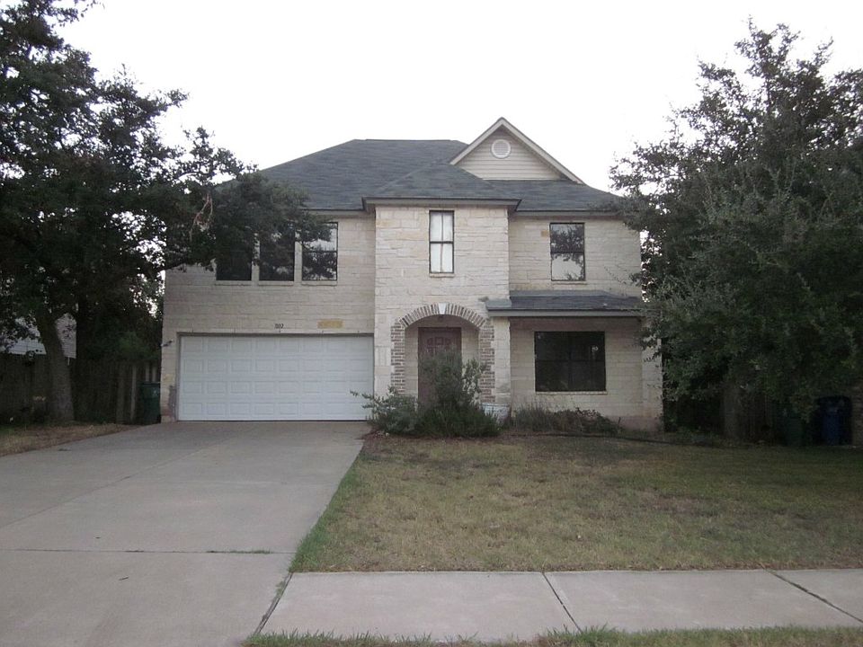 1st image of 1102 Comfort St