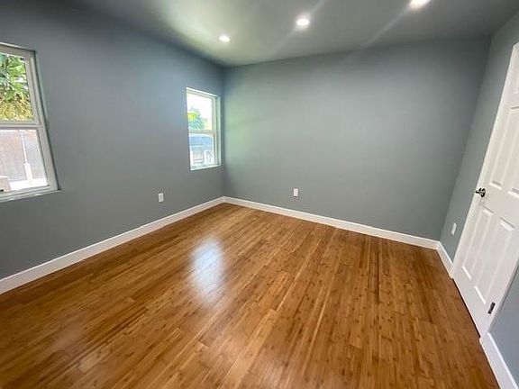 5th image of 10312 1/2 S Inglewood Ave