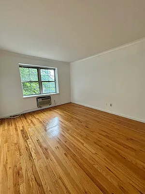 Rented by Voro NYC | media 20