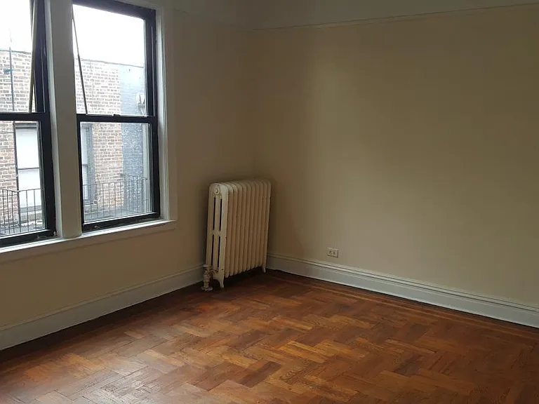 15 Intervale Pl #4B — Photo 14