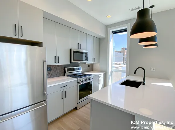 1103 W Cornelia Ave #3, Chicago, IL 60657