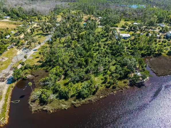 5842 SW Hwy 358, Steinhatchee, FL 32359