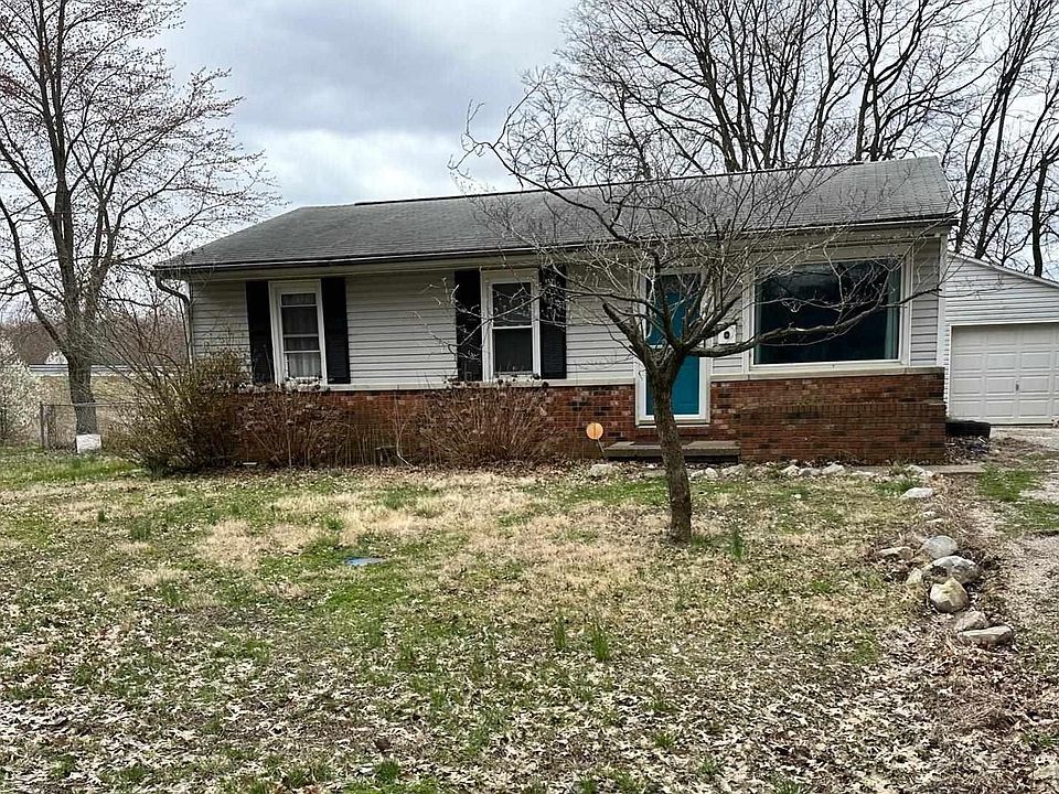 1st image of 3221 S Rotherwood Ave