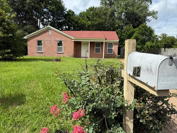 42 Stonebrook Cv, Southaven, MS 38671