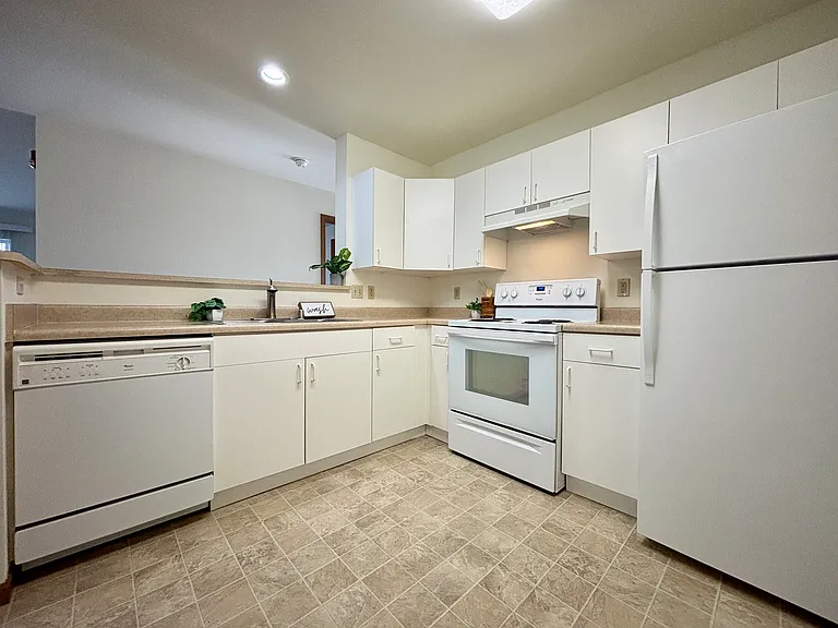 6162 Dell Dr #110 — Photo 5