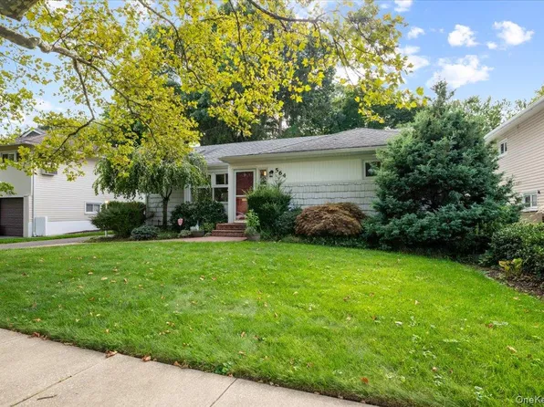 564 Richmond Road, East Meadow, NY 11554