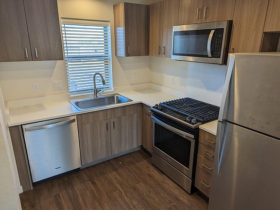 5th image of 53 S Mountain Ave #53