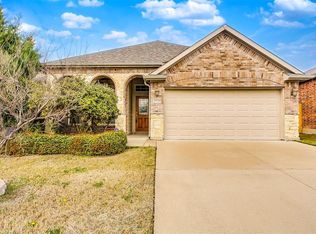 10520 Unity Dr, Fort Worth, TX 76108
