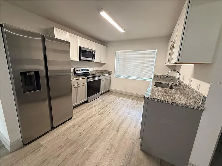 13 Volusia Dr — Photo 3