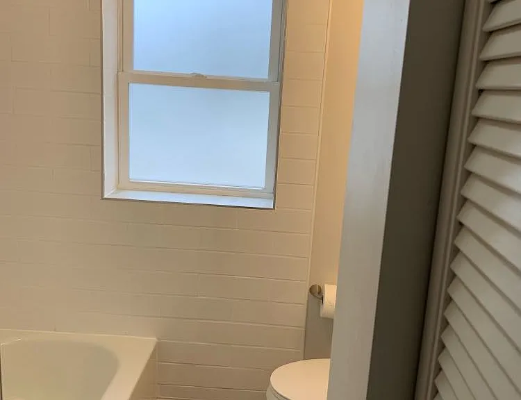 1056 Irwin Ave — Photo 18