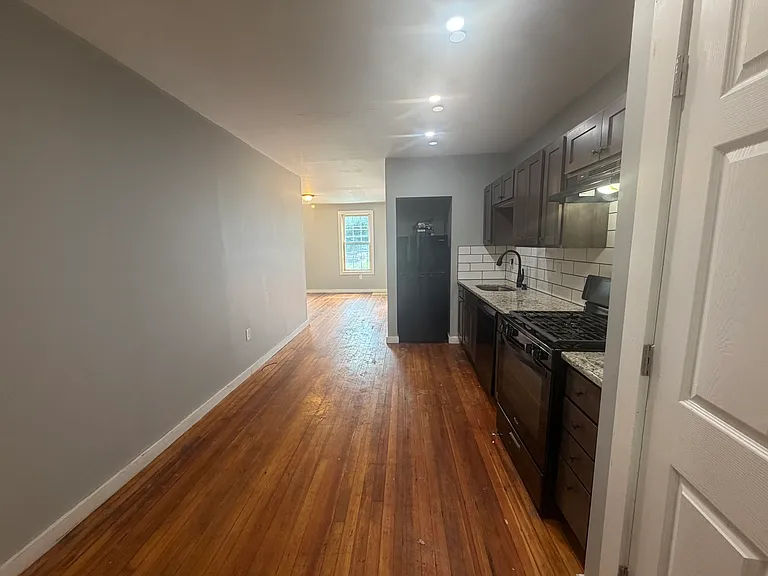 193 Livingston Ave #1 — Photo 7