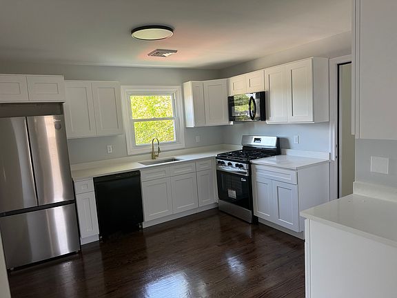 3rd image of 64 Velvet St #2