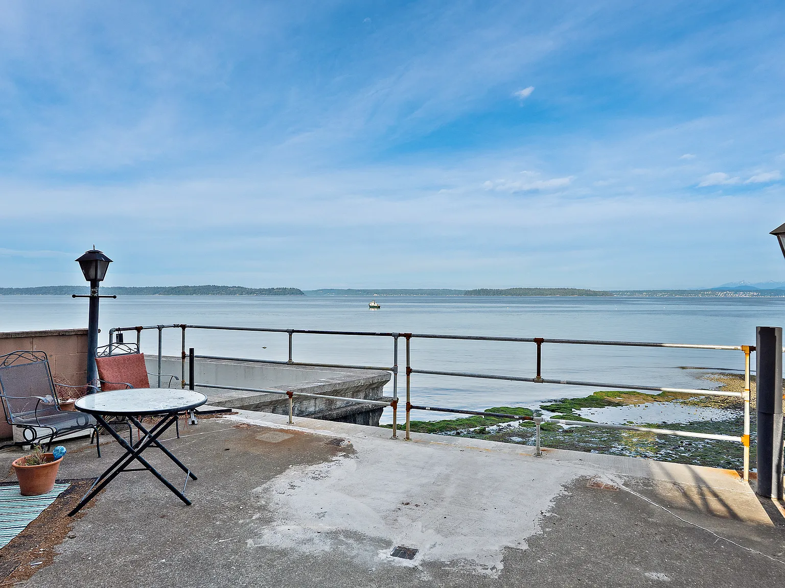 4703 Beach Dr SW, Seattle - Lower B — Photo 2