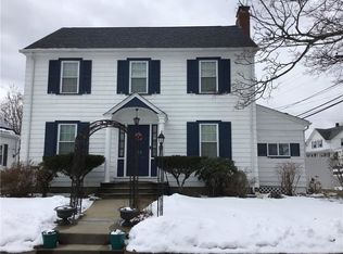 320 W Forest Ave, Pawtucket, RI 02860