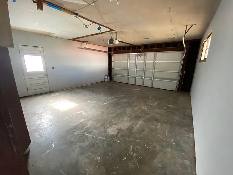 4925 Amherst Dr — Photo 10