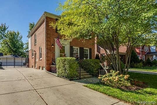 1st image of 10115 Talbot Ave
