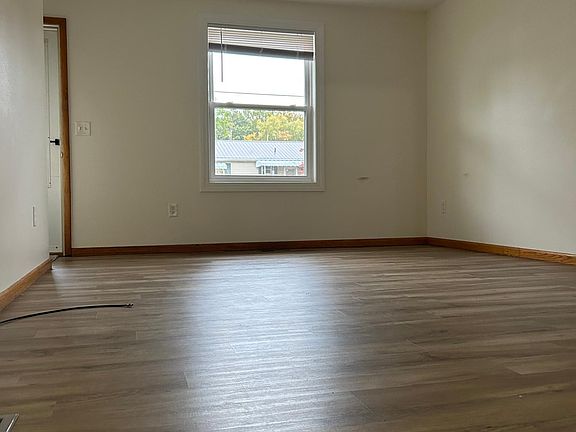 2nd image of 2510 21st Ave #11