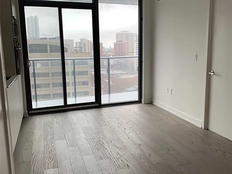 11 Wellesley St W #1013 — Photo 2