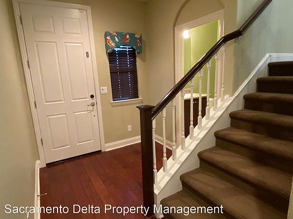 2nd image of 3193 Ardley Dr