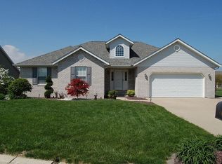 9455 Tudor Ln, Breese, IL 62230