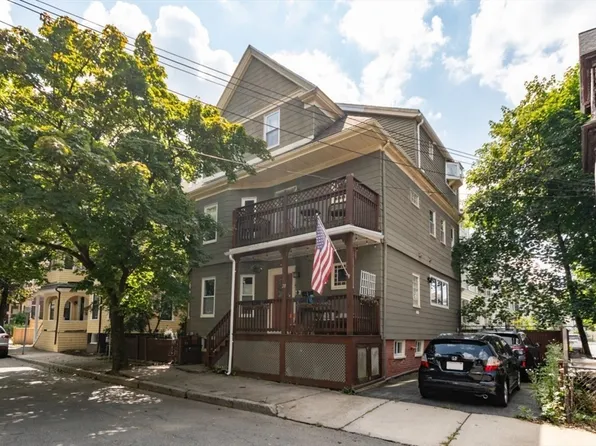 28 Holyoke Rd #3, Somerville, MA 02144
