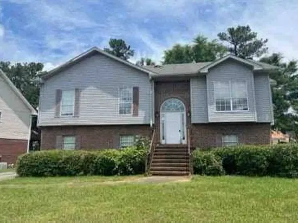 429 Surrey Cir, Bessemer, AL 35022
