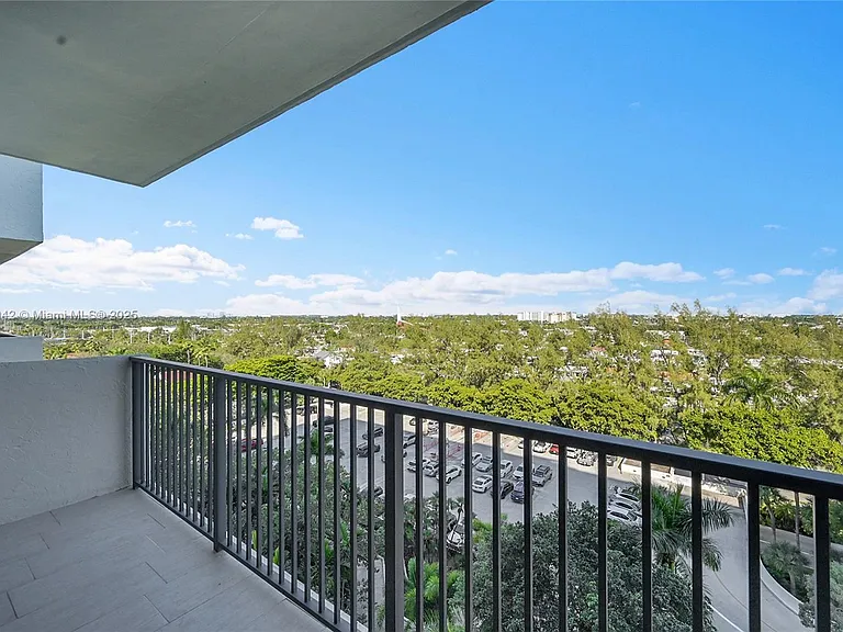 3200 N Port Royale Dr N #1009 — Photo 27