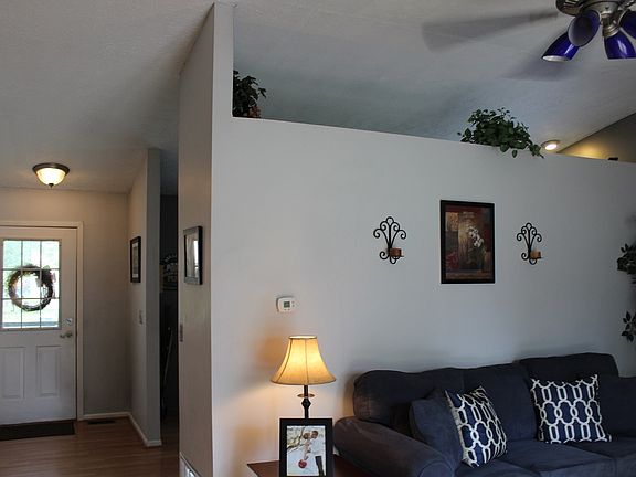 4th image of 1760 Plains Blvd