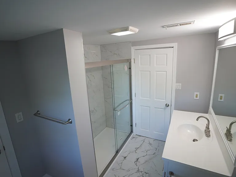 1501 N Freund Ave — Photo 13