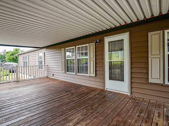 4th image of 2206 Chico Dr