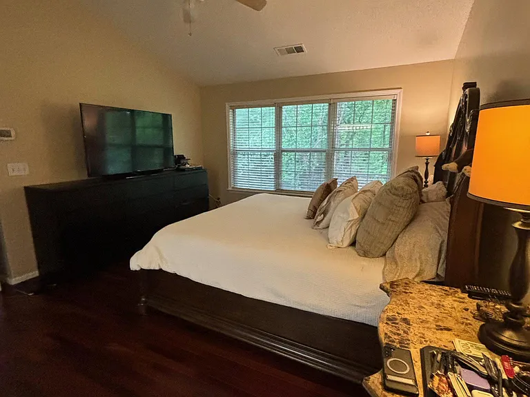 3513 Chastain Glen Ln NE — Photo 40
